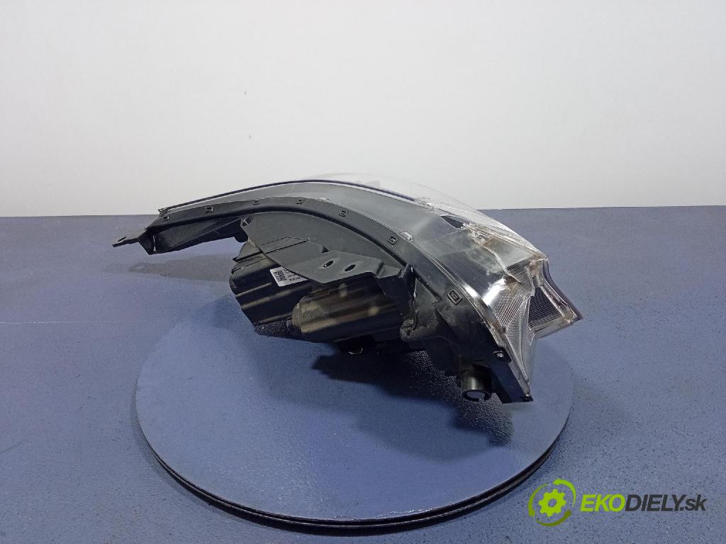 Kia Xceed 0 Reflektor: Vľavo: 92101J7850