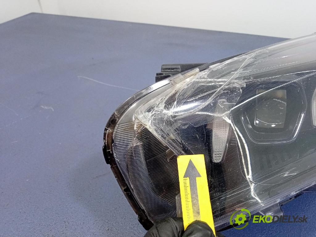 Kia Xceed 0 Reflektor: Vľavo: 92101J7850