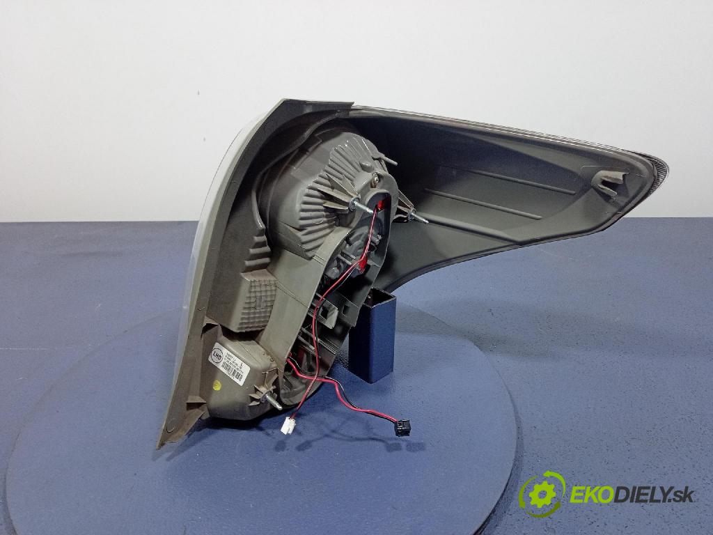 Toyota Verso 0 svetlo / reflektor zad ľavá Vonkajsia: 81560-0F130-00