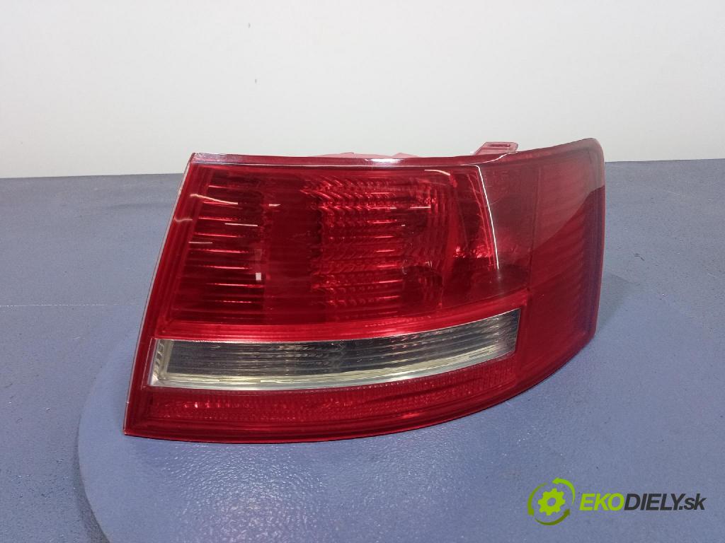 Audi A6 2005 svetlo / reflektor zad Prava: Vonkajsia: 446-1902R
