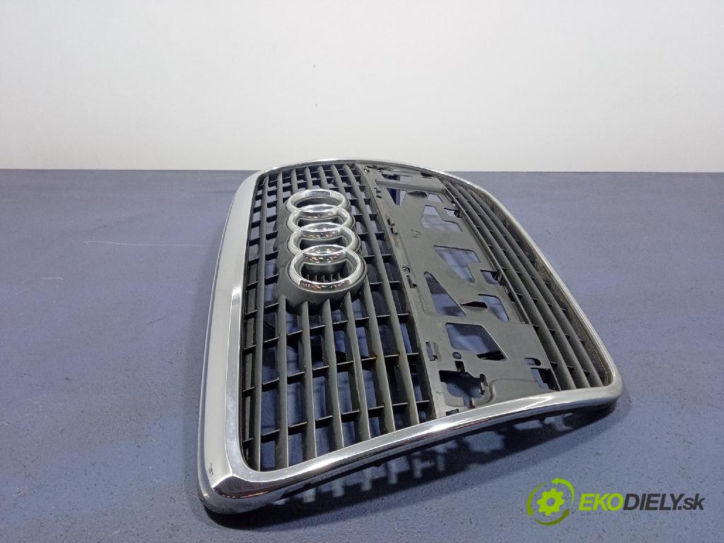 Audi A6 2005 miežka / Gril: 4F0853651