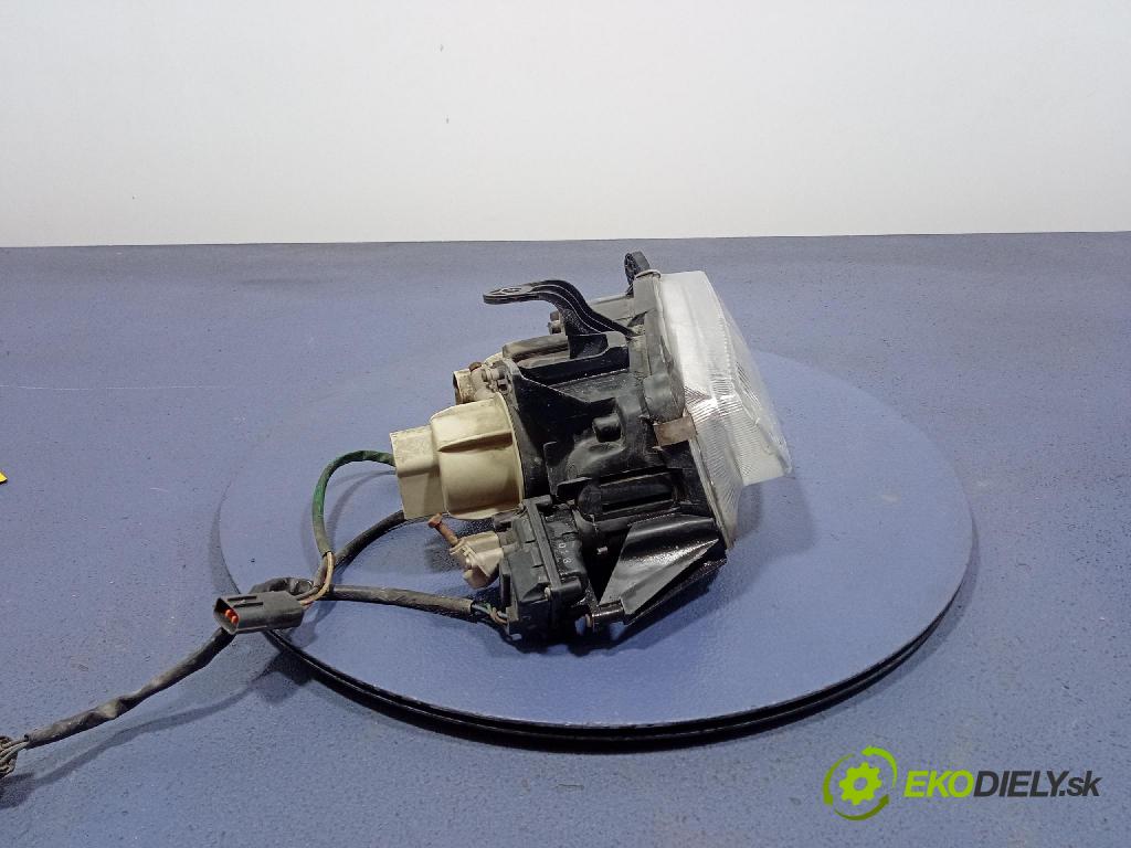 Mazda 323f 1997 Reflektor: v pravo: 110-61708