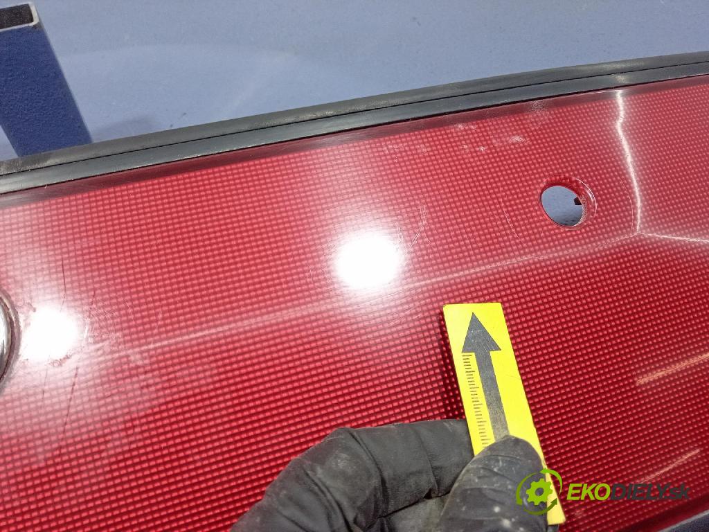 Mazda 323f 1997 zaslepka: zad STANLEY 043-1441