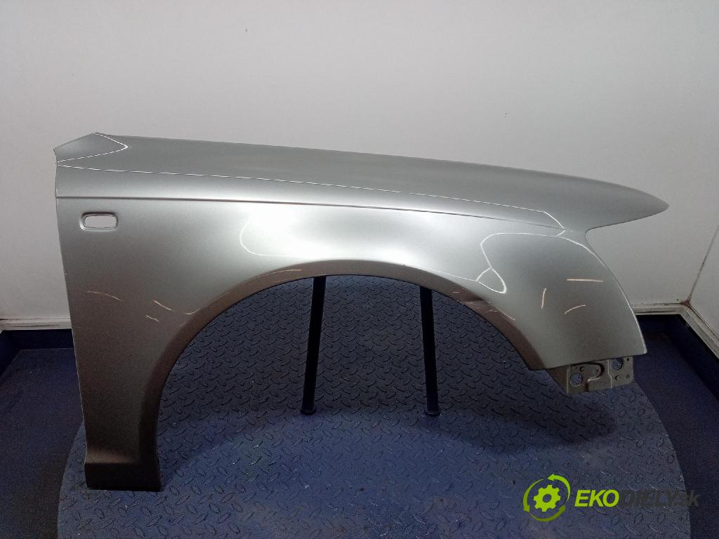 Audi A6 2005 blatník Predné v pravo: