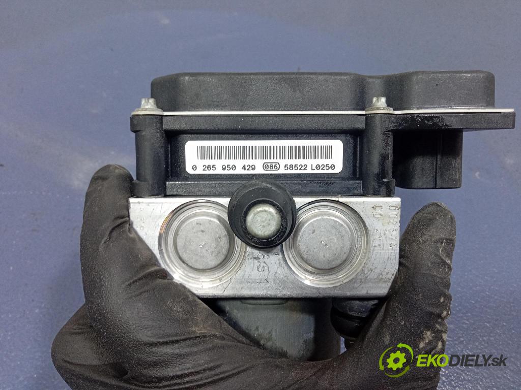 Audi A6 2005 čerpadlo ABS x 4F0910517K