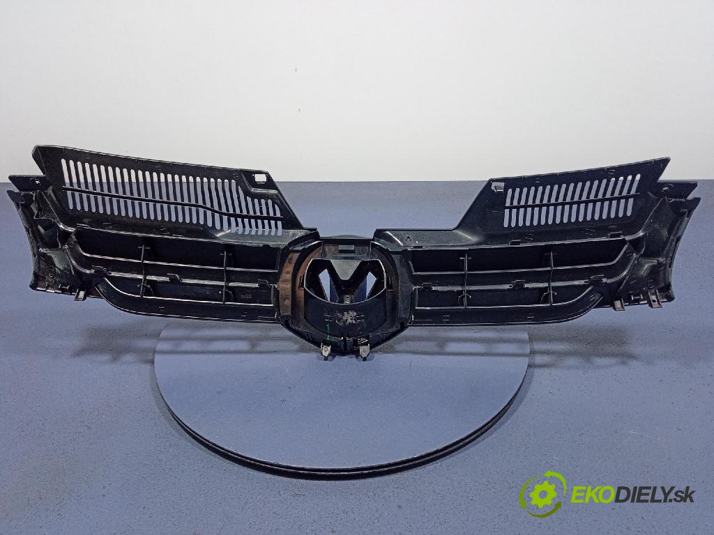 Vw Golf 2008 miežka / Gril: 1K0853655A