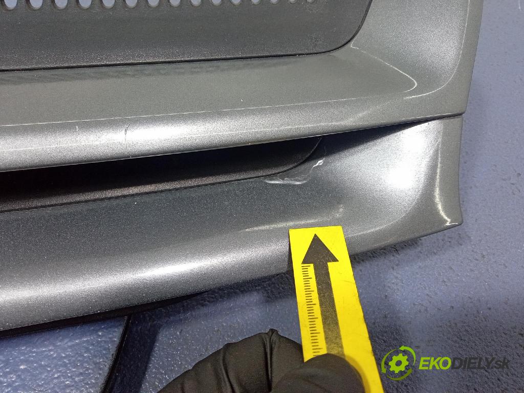 Vw Golf 2008 miežka / Gril: 1K0853655A