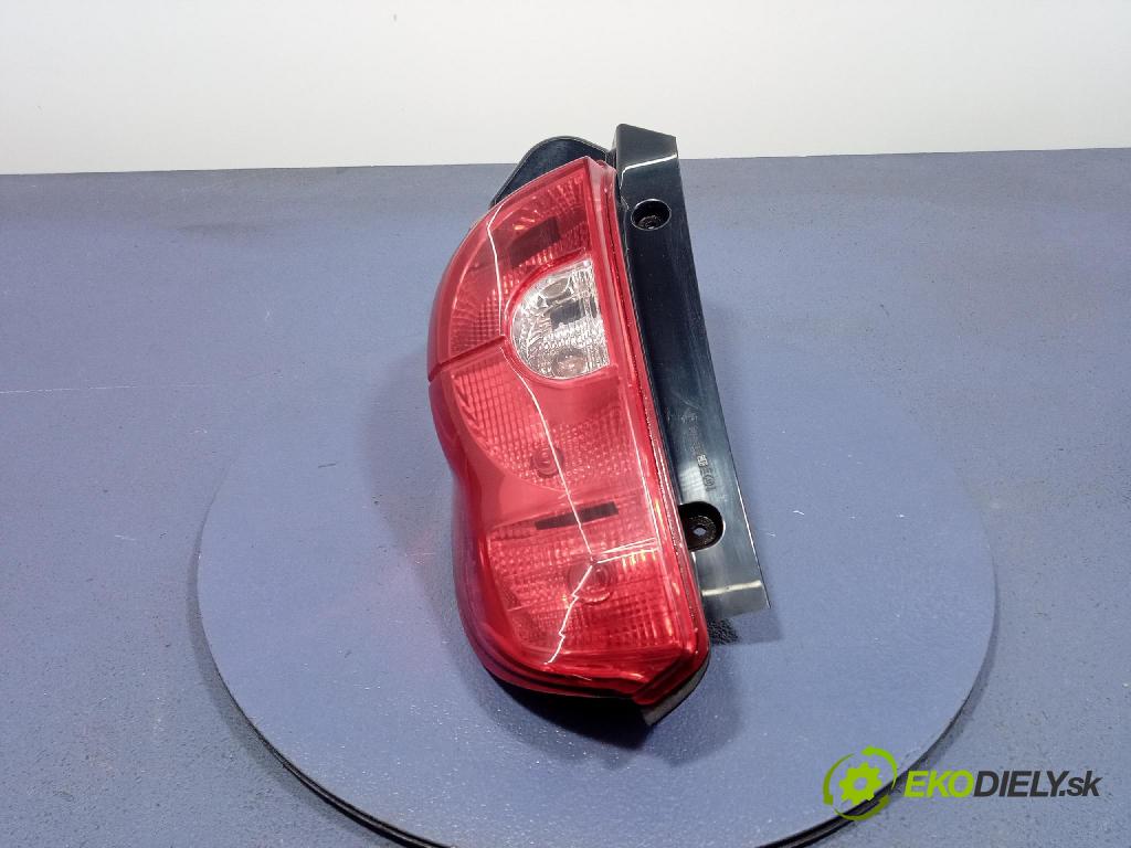 Mitsubishi Colt 2010 svetlo / reflektor zad ľavá Vonkajsia: 8330A479