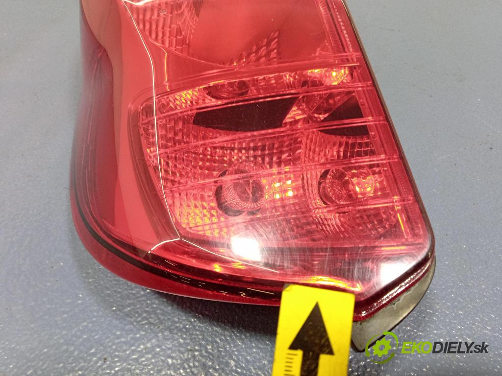 Mitsubishi Colt 2010 svetlo / reflektor zad ľavá Vonkajsia: 8330A479
