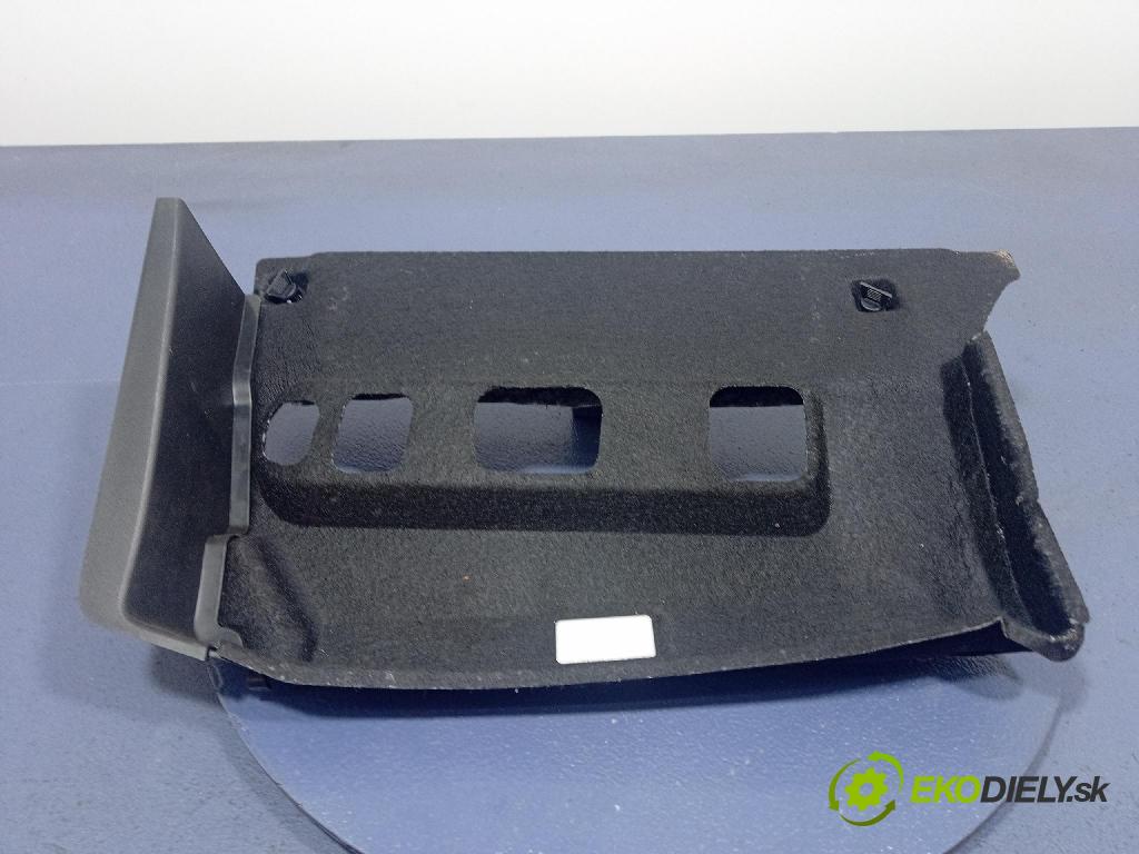 Bmw I5 m60 xdrive 2023 kryt Plast: Interiéry: 9870545