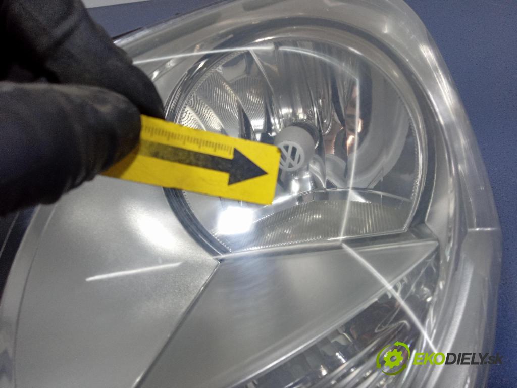 Vw Polo 2006 Reflektor: Vľavo: 6Q1941007AJ