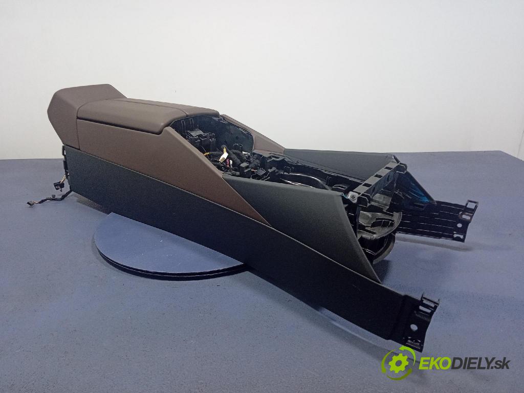 Bmw I5 m60 xdrive 2023 tunel Stredný: