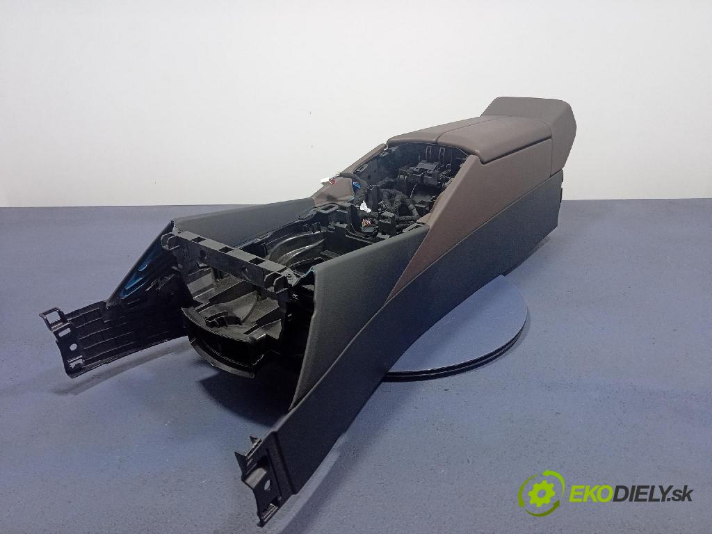 Bmw I5 m60 xdrive 2023 tunel Stredný: