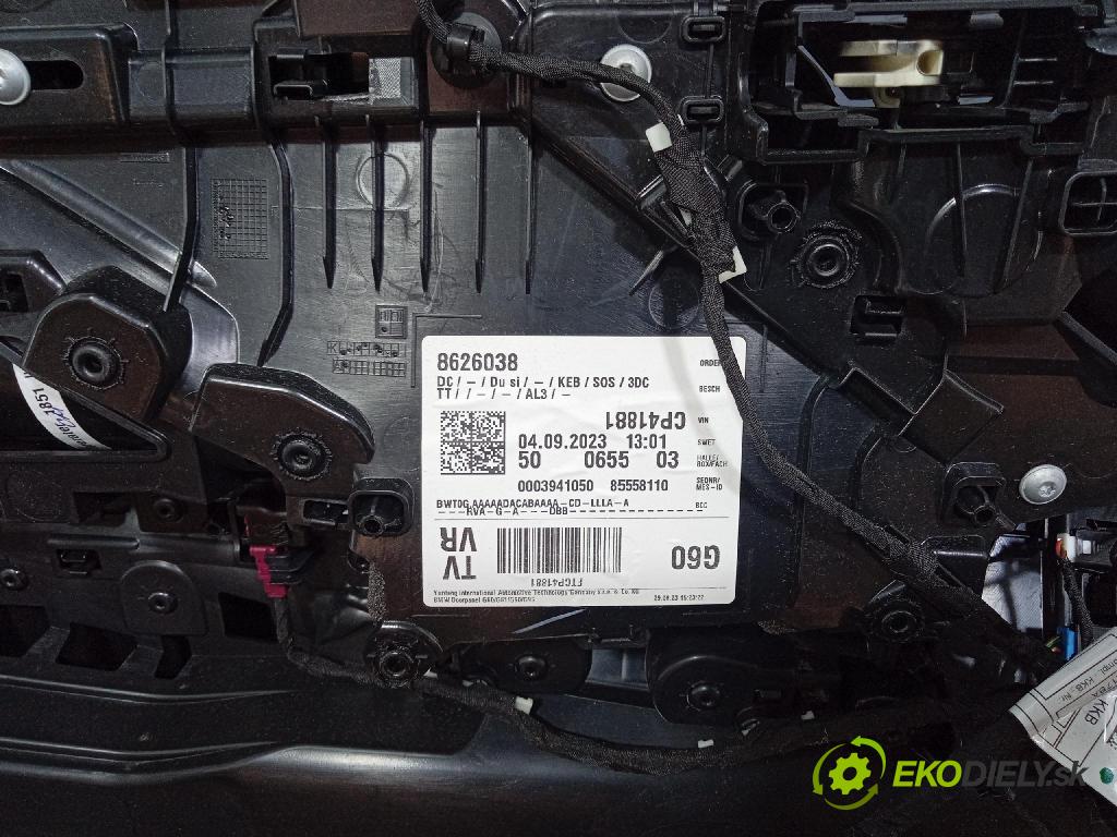 Bmw I5 m60 xdrive 2023 Čalounictví: dvere Predné Prava: 5A16734