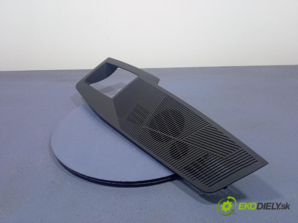 Bmw I5 m60 xdrive 2023 kryt Plast: Interiéry: 9632751
