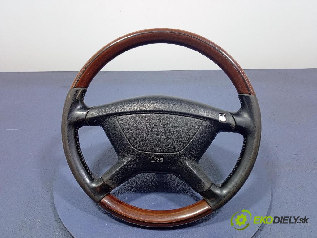 Mitsubishi Carisma 2000 volant