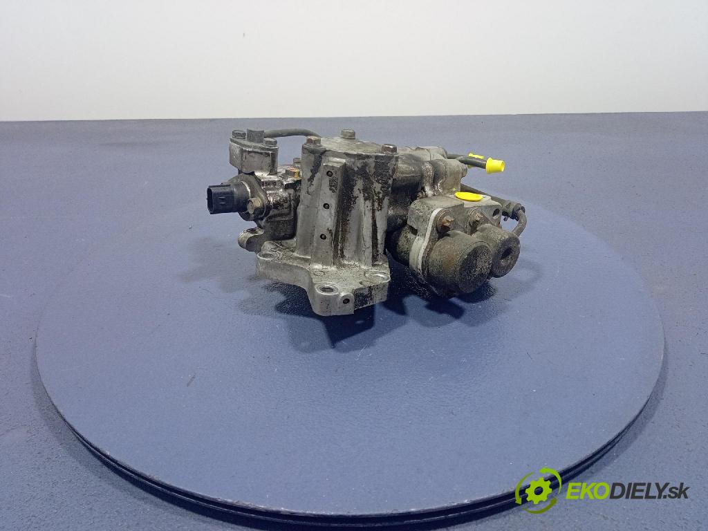 Mitsubishi Carisma 2000 čerpadlo Injekcia: MD351017