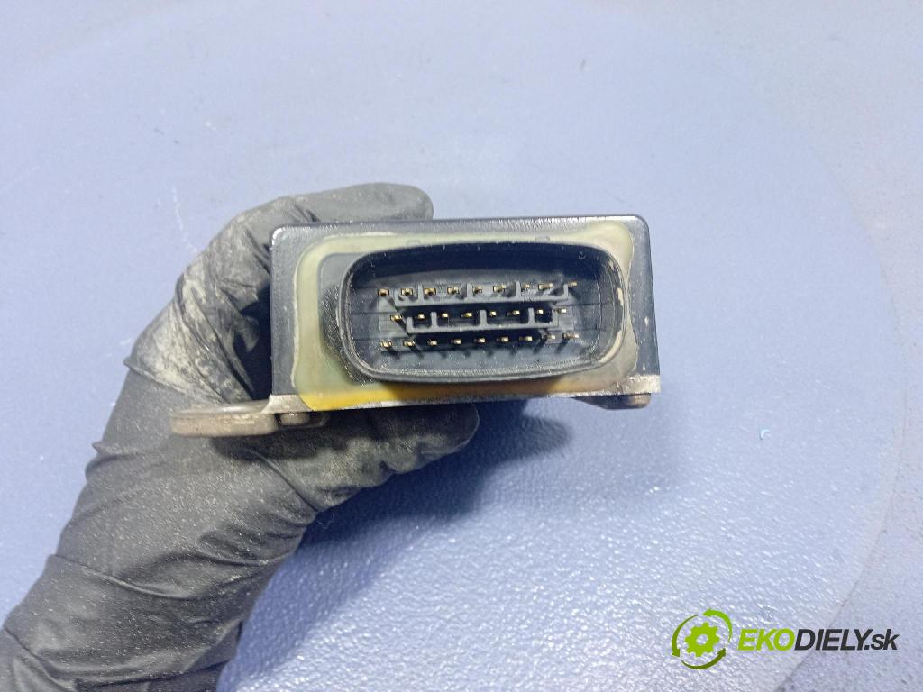 Mitsubishi Carisma 2000 riadiaca jednotka Motor: MD340897