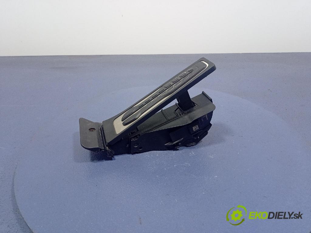 Bmw I5 m60 xdrive 2023 pedal Plyn: 6889825