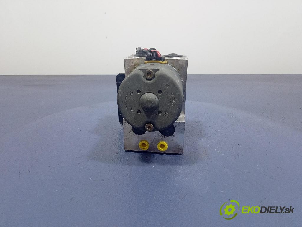 Audi A4 2001 čerpadlo ABS x 8E0614111T