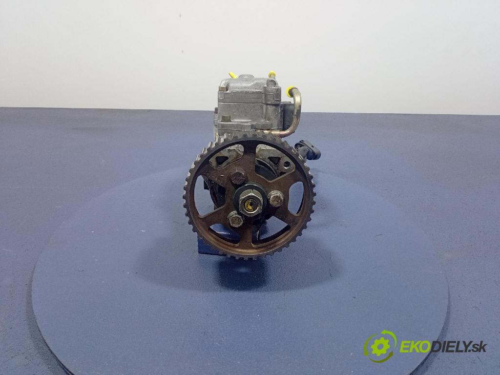 Audi A4 2001 čerpadlo Injekcia: 038130107J