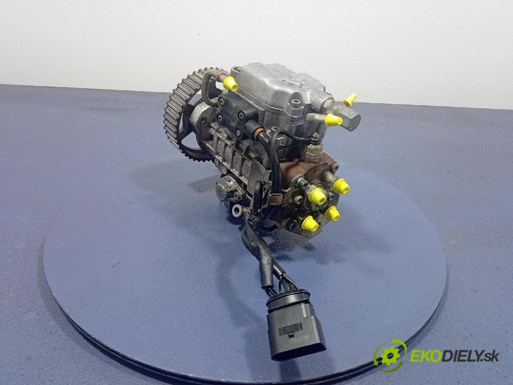 Audi A4 2001 čerpadlo Injekcia: 038130107J