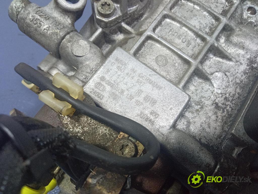 Audi A4 2001 čerpadlo Injekcia: 038130107J