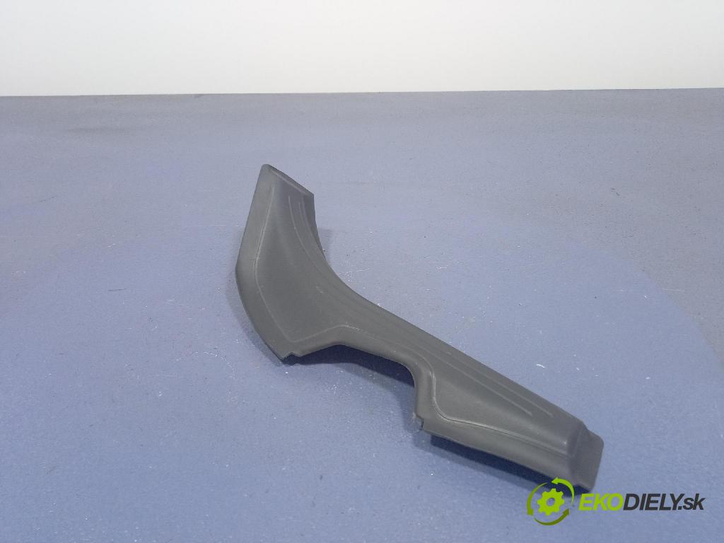 Bmw I5 m60 xdrive 2023 kryt Plast: Interiéry: 5A01524