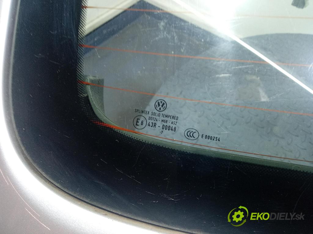 Vw Touran 2007 zadna dveře kufra: kufra:
