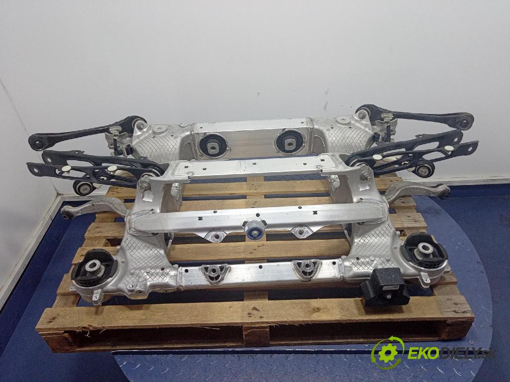 Bmw I5 m60 xdrive 2023 výstuha Pozastavenia: zad 9504302