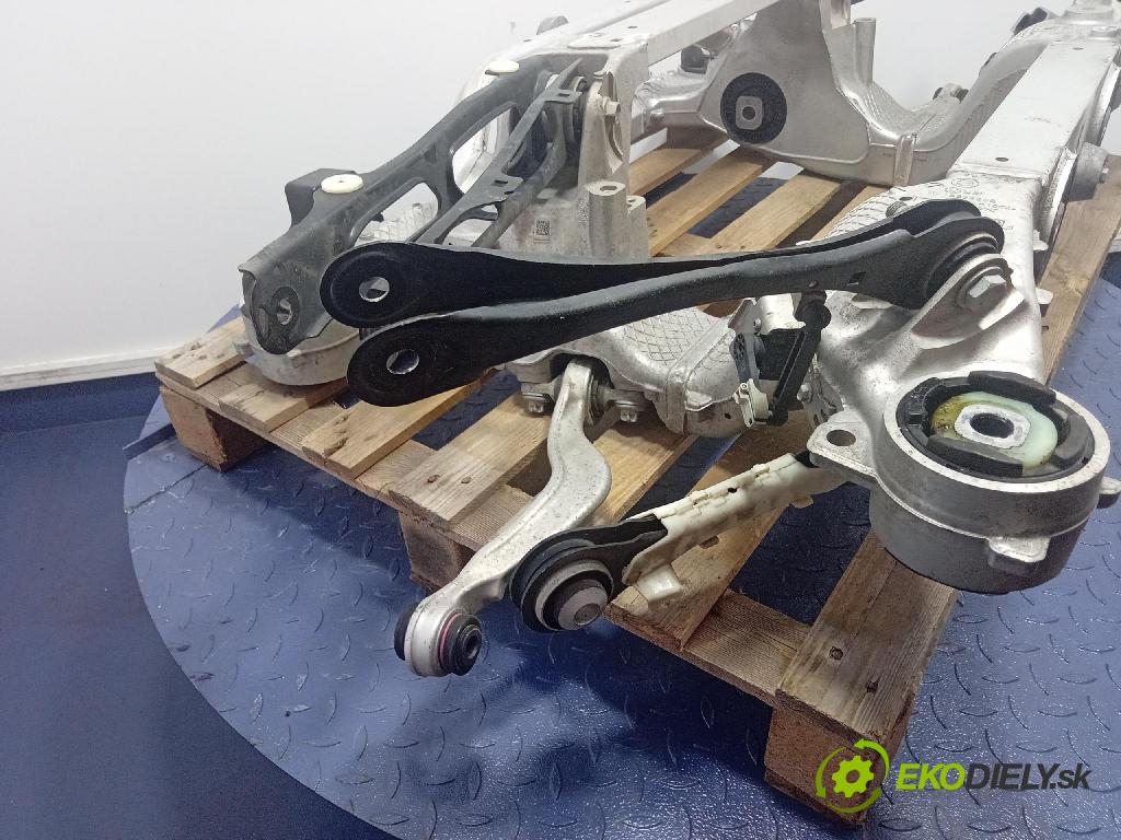Bmw I5 m60 xdrive 2023 výstuha Pozastavenia: zad 9504302