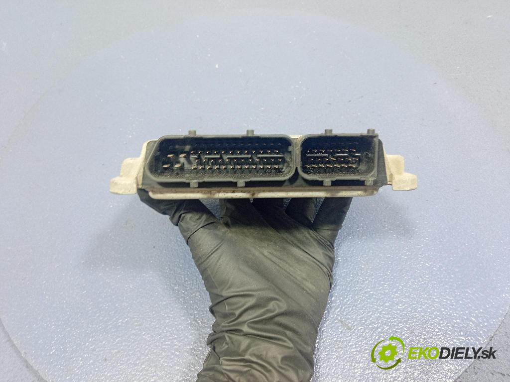 Fiat Panda 2004 riadiaca jednotka Motor: 55188619