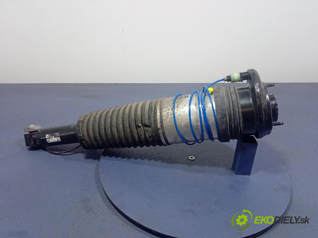 Bmw I5 m60 xdrive 2023 tlmič zad Správny.: 24222210
