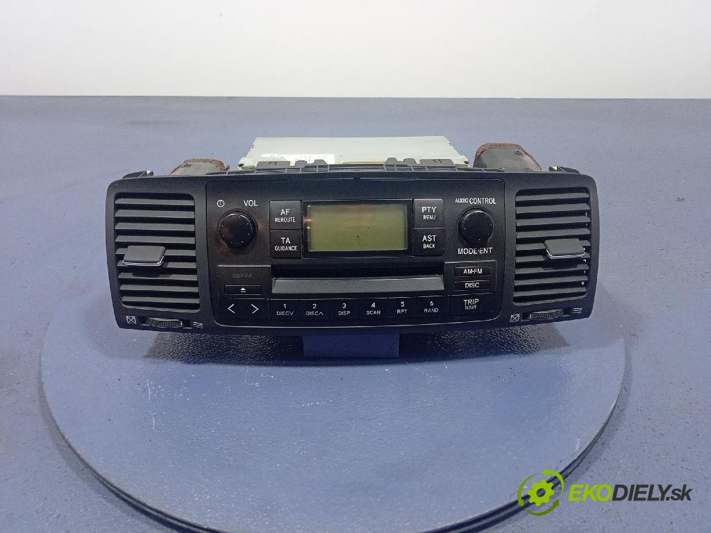 Toyota Corolla 2002 Radio I Navigácia: 86120-02260