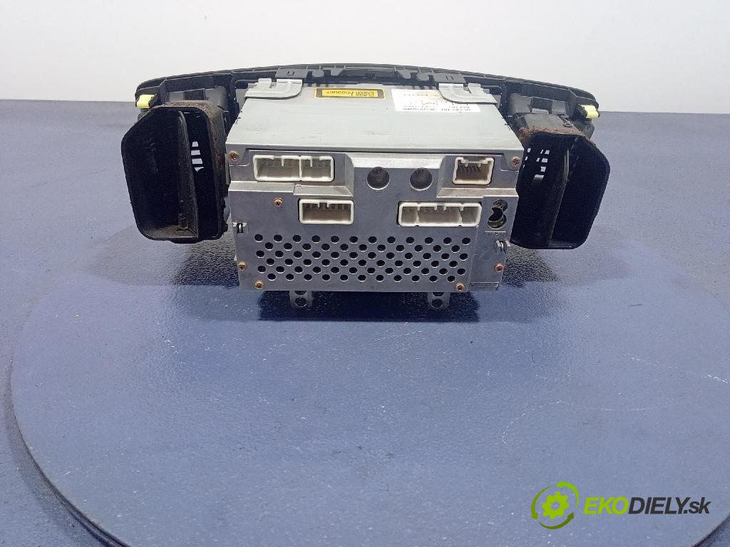 Toyota Corolla 2002 Radio I Navigácia: 86120-02260