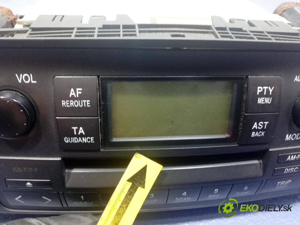 Toyota Corolla 2002 Radio I Navigácia: 86120-02260