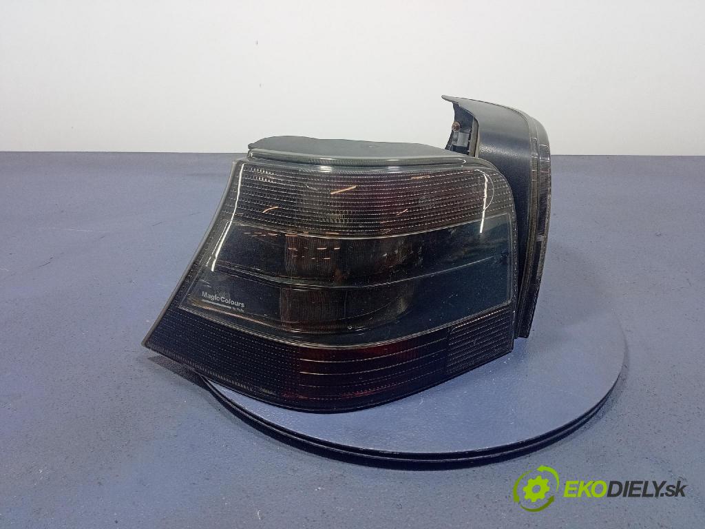 Vw Golf 1998 svetlo / reflektor zad ľavá Vonkajsia: