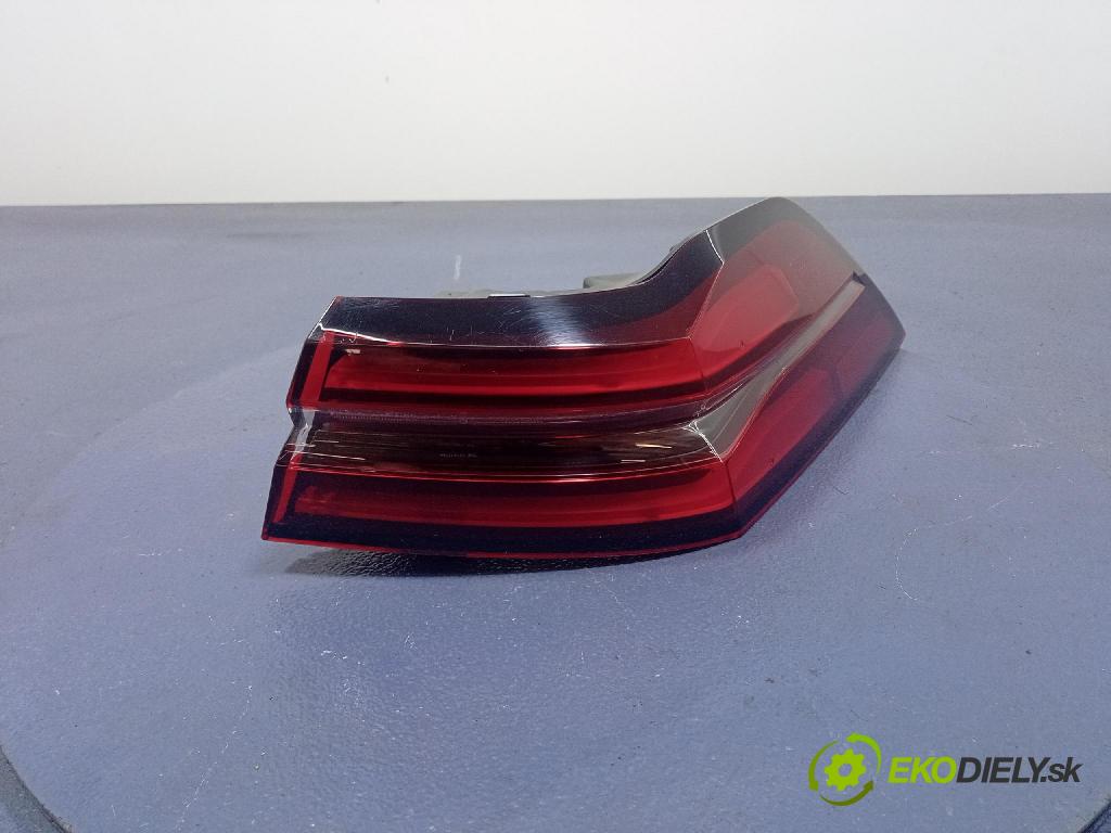 Bmw I5 m60 xdrive 2023 svetlo / reflektor zad Prava: Vonkajsia: 8086052