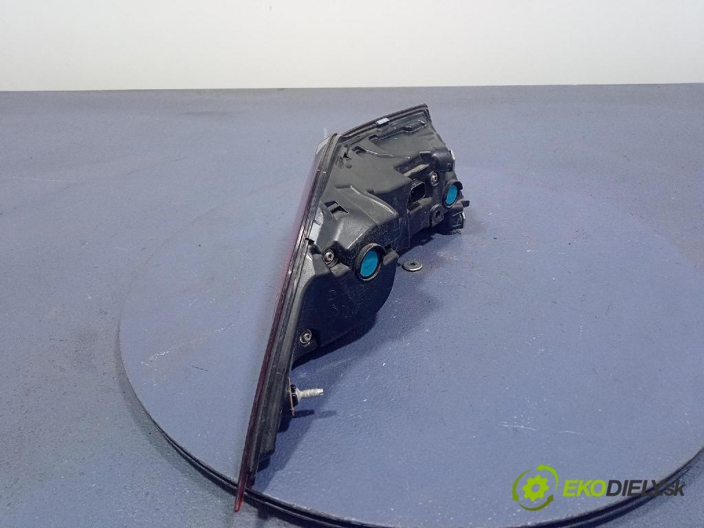 Bmw I5 m60 xdrive 2023 svetlo / reflektor zad Prava: Vonkajsia: 8086052