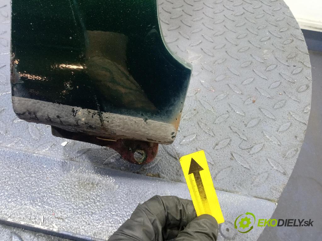 Toyota Corolla 2002 blatník Predné Vľavo: