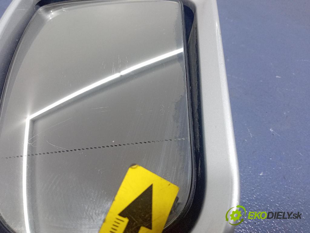 Mercedes E-klasa 2000 zrkadlo Vľavo: