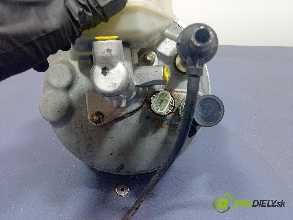 Mercedes E-klasa 2000 servo Brzdní: A2104300130