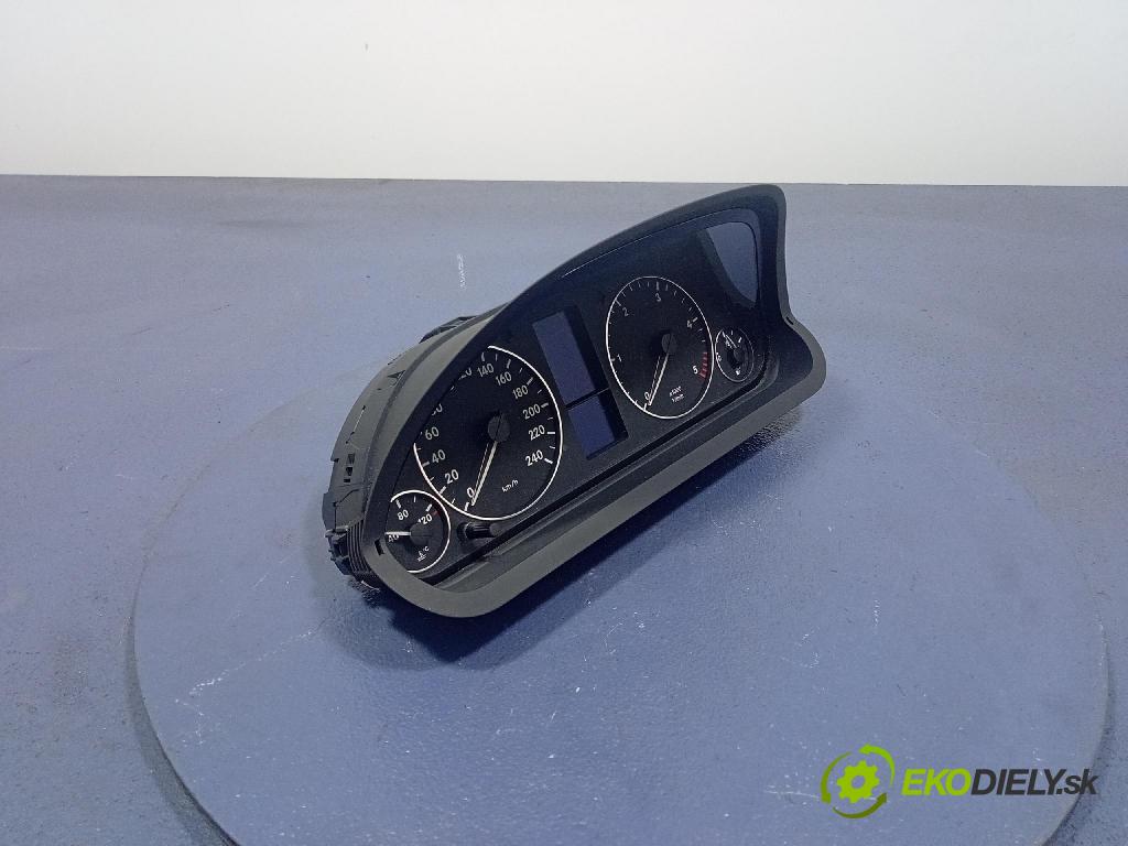 Mercedes A-Klasa 2006 prístrojovka/ budíky 1031098100