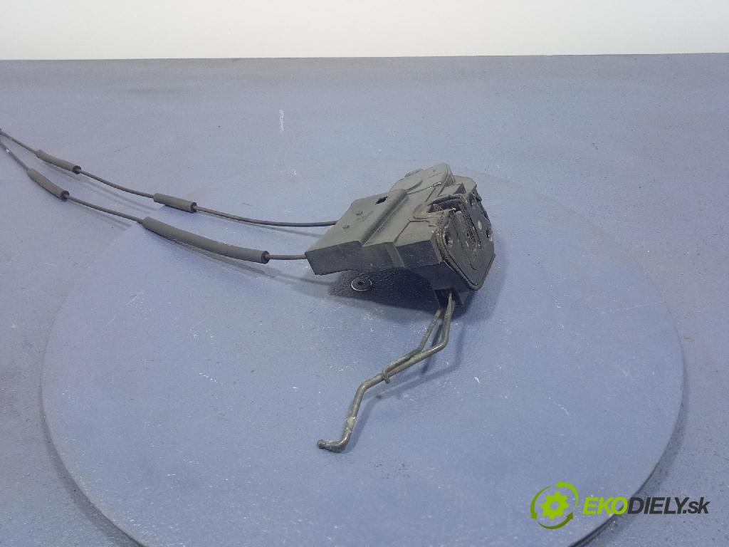 Hyundai Coupe 2004 zámok dvere Predné Vľavo: