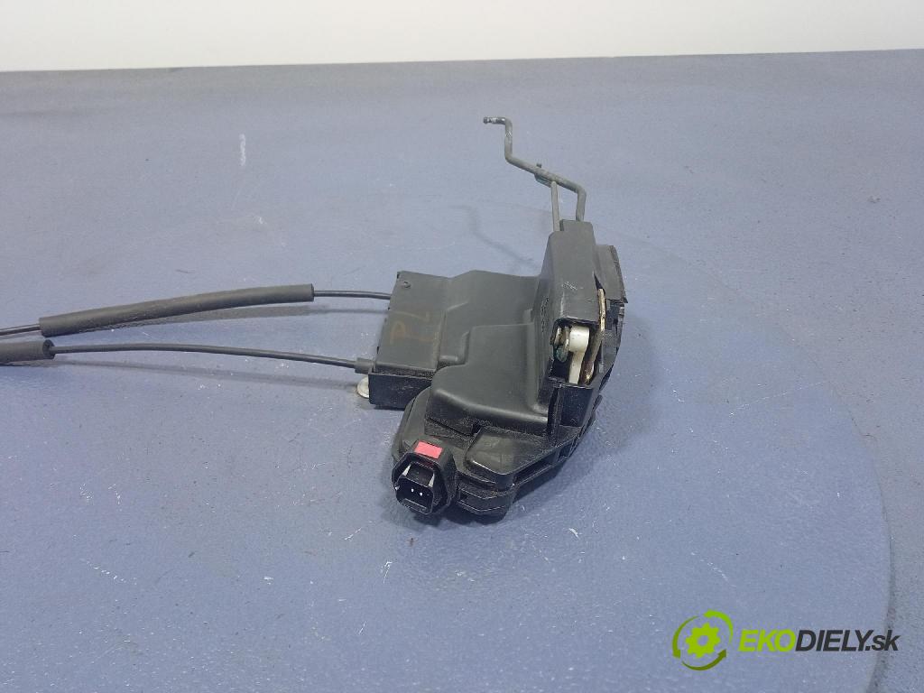Hyundai Coupe 2004 zámok dvere Predné Vľavo: