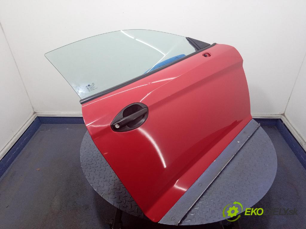 Hyundai Coupe 2004 dvere Predné pravé