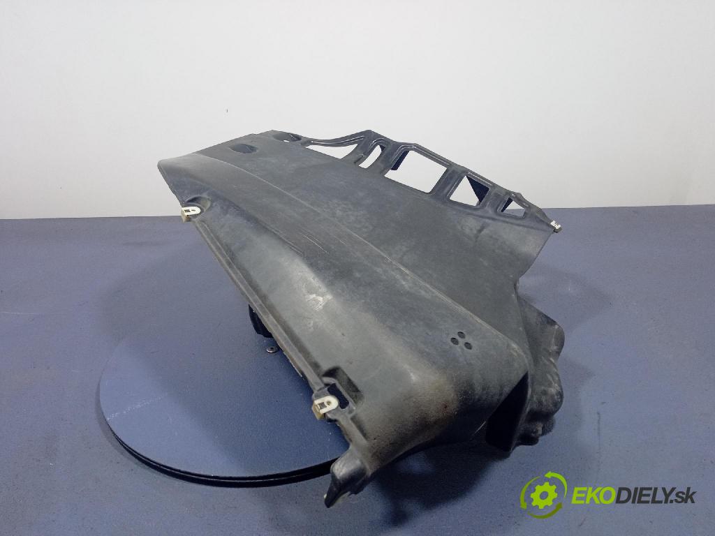Bmw I5 m60 xdrive 2023 kryt Plast: podvozek: 9850637