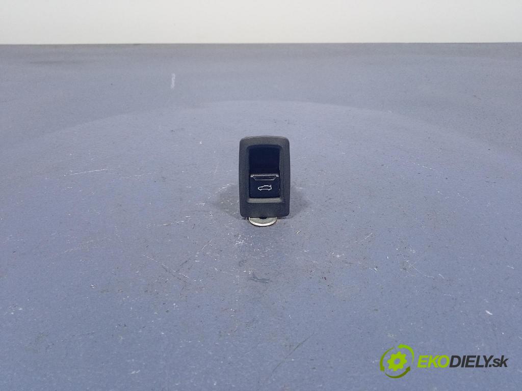 Bmw I5 m60 xdrive 2023 prepínač Klapky: kufra: 5A2BCB6
