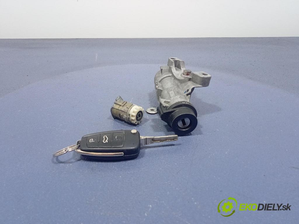 Audi A4 2005 Spínač zapaľovania: 4B0905851N