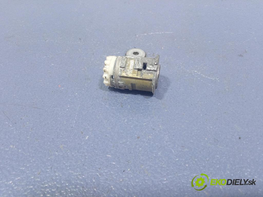 Audi A4 2005 Spínač zapaľovania: 4B0905851N